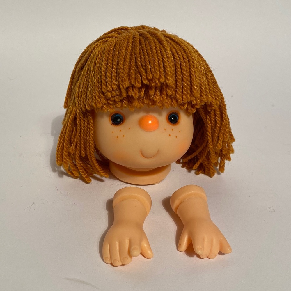 VINTAGE Auburn Haired Dead Stock STRAWBERRY SHORTCAKE Doll Head for Doll Making